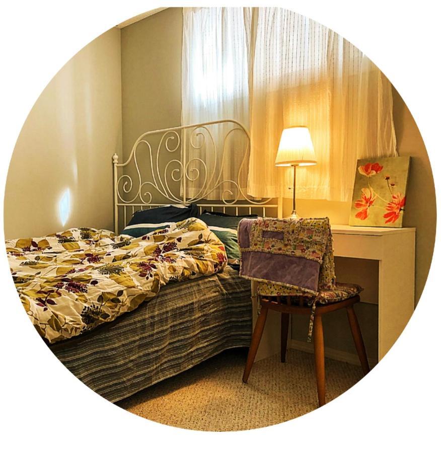 Best Garden House&3 Mins Bus Station Close C-Train&Free Parking YYC 외부 사진
